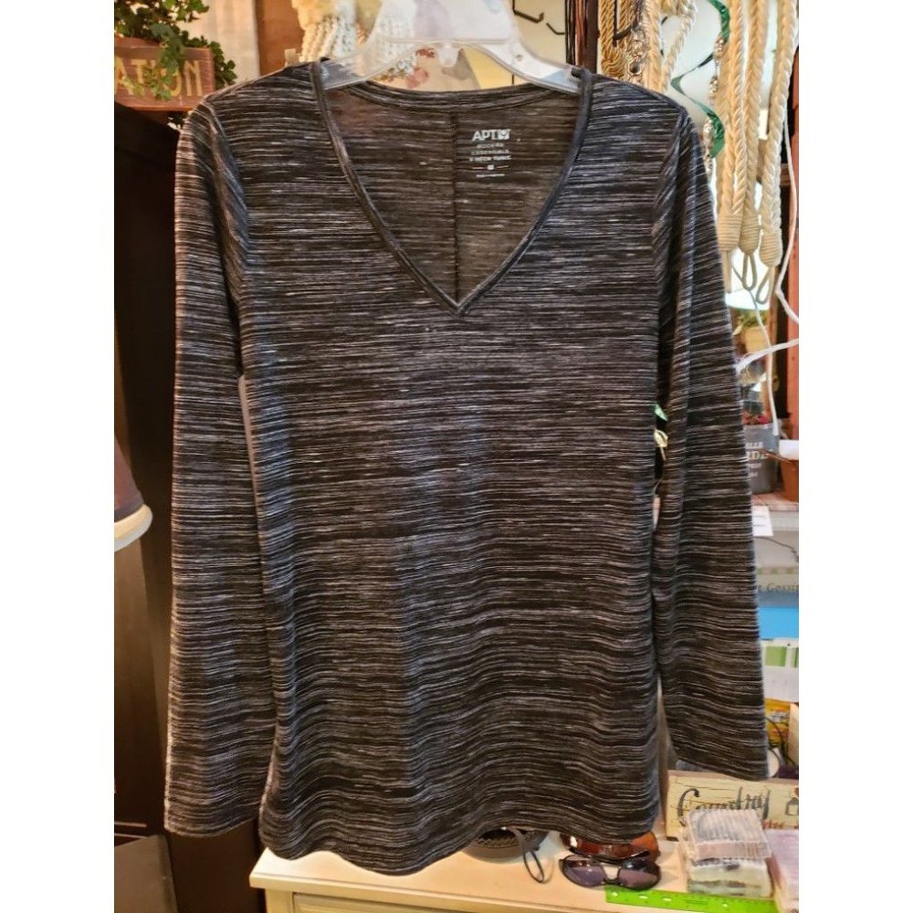 Ladies Med Apt.9 Tunic Sweater